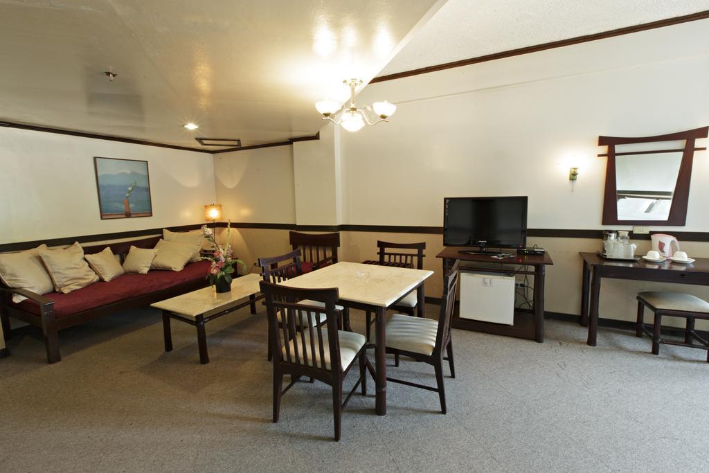 Goldenfield Kundutel Hotel Bacolod Kültér fotó