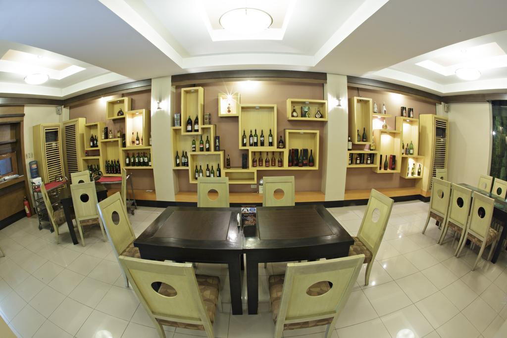 Goldenfield Kundutel Hotel Bacolod Kültér fotó
