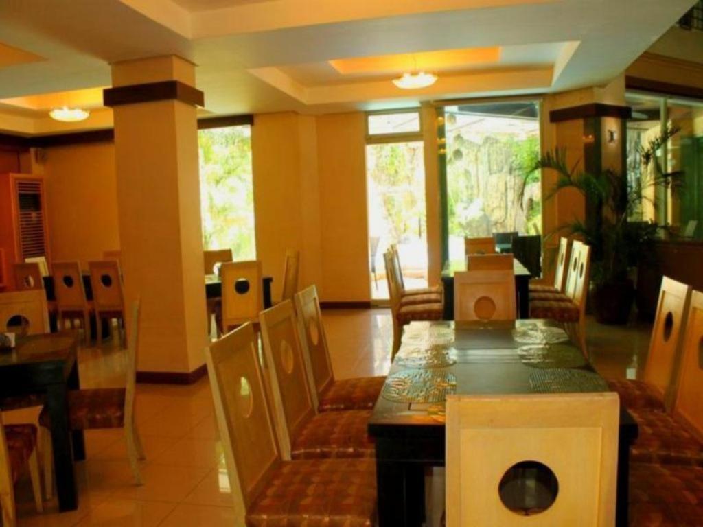 Goldenfield Kundutel Hotel Bacolod Kültér fotó